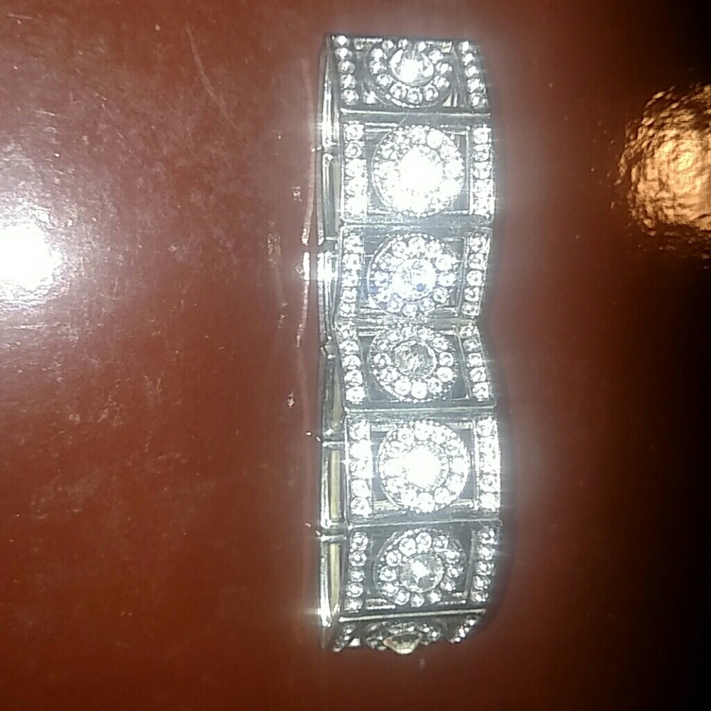 Women's stretch bracelet